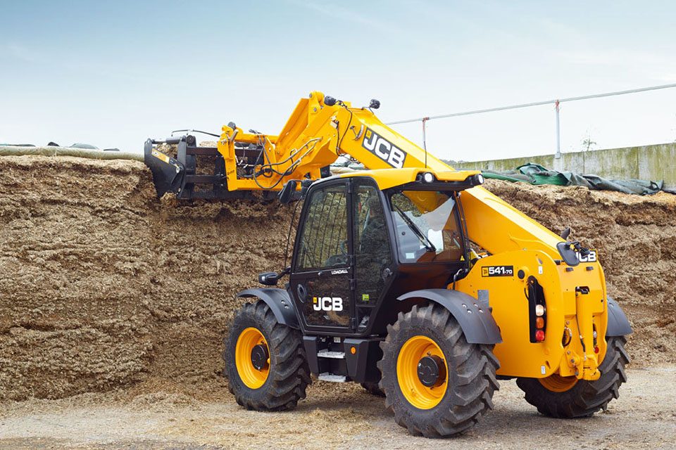 JCB 7 METRES